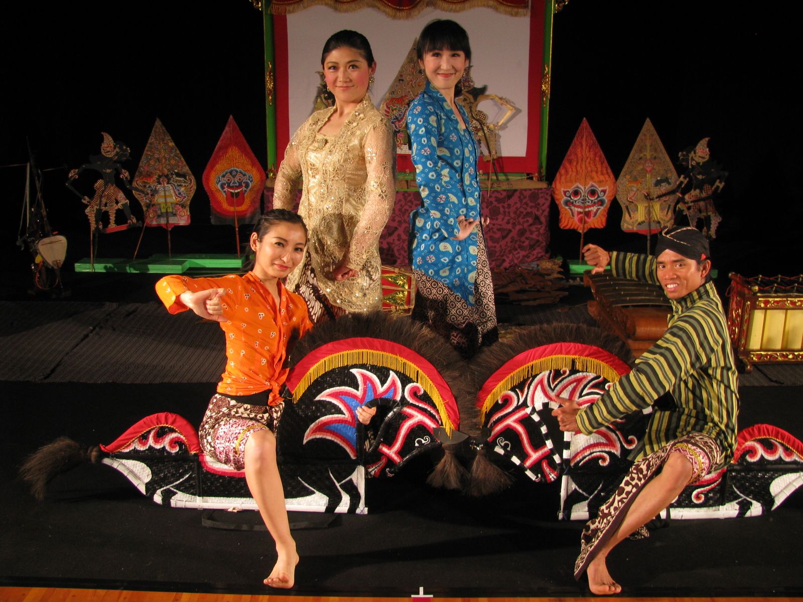 ハナ☆ジョス　「おいしそうなビモ」　インドネシアの影絵芝居とガムラン音楽