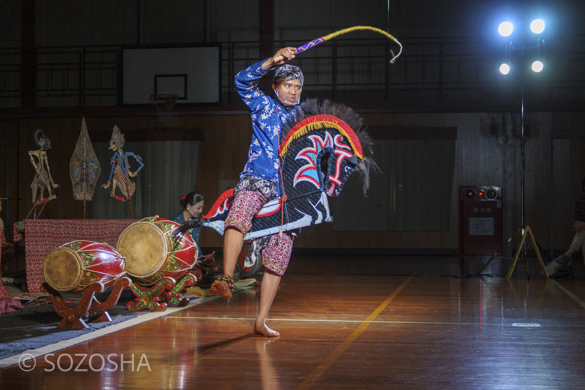 蒲郡おやこ劇場　ジャワの馬踊り/ジャティランの実演　インドネシア伝統芸能団ハナジョス「おいしそうなビモ」