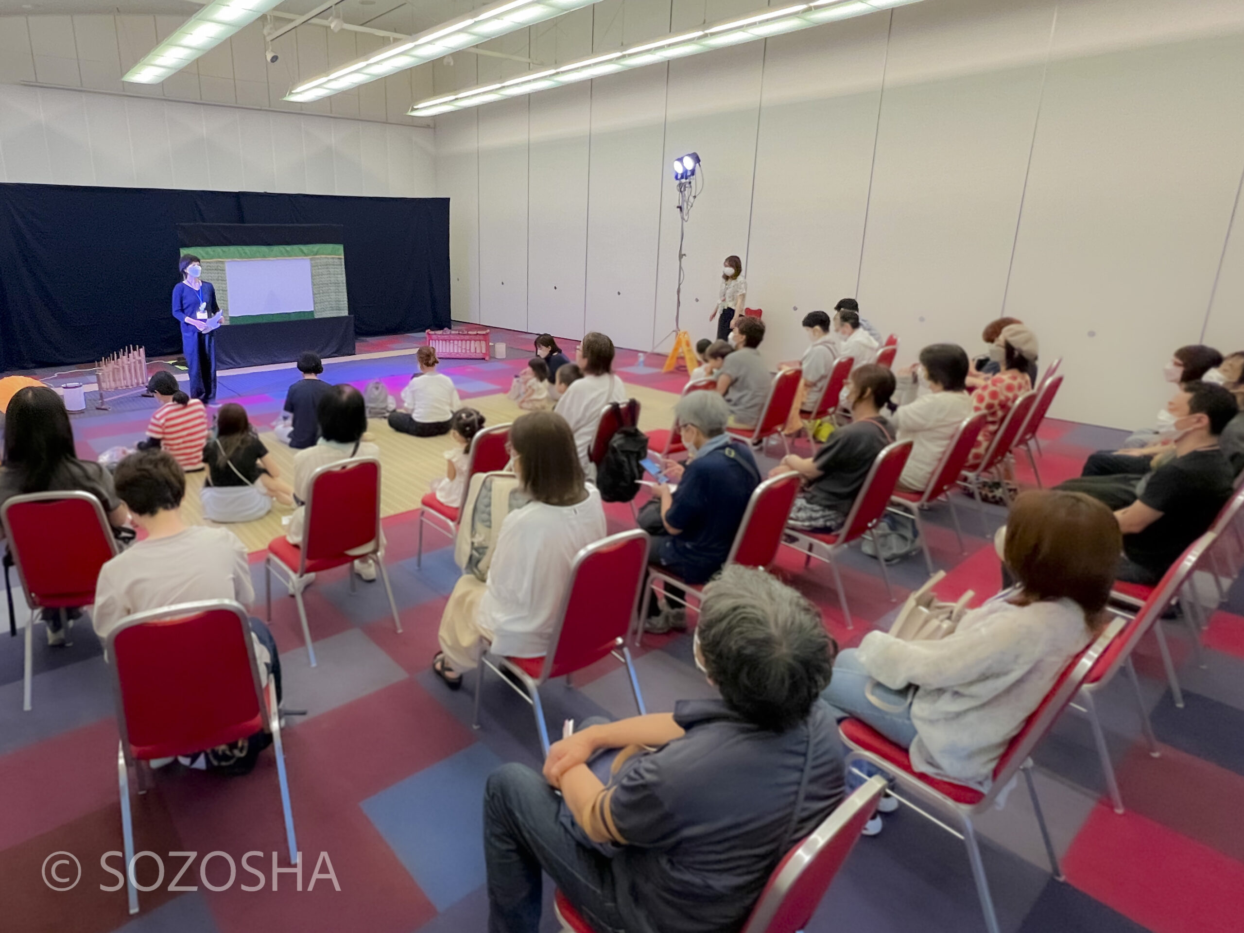 子どもえんげき祭 in きしわだ 2022 | 影絵音楽団くぷくぷ おひざにだっこ「がたんごとん がたんごとん」
