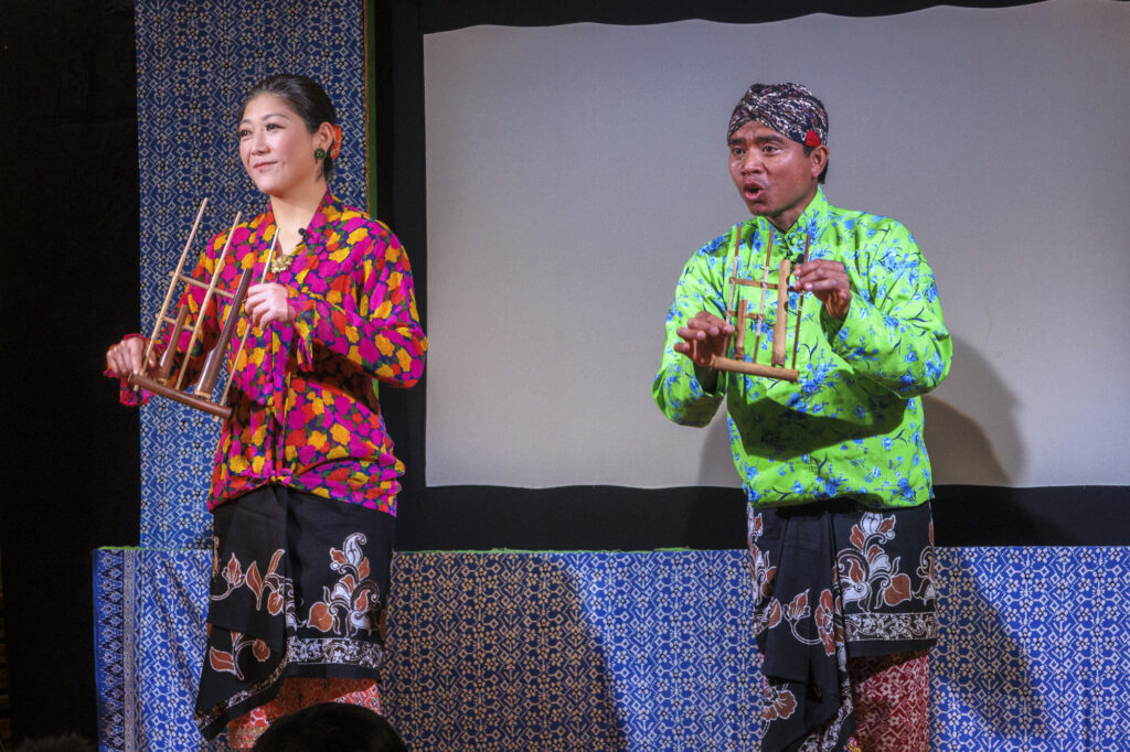 インドネシアの竹楽器アンクルン、影絵音楽団くぷくぷ｢きんぎょがにげた｣、佐々木宏実、ローフィー