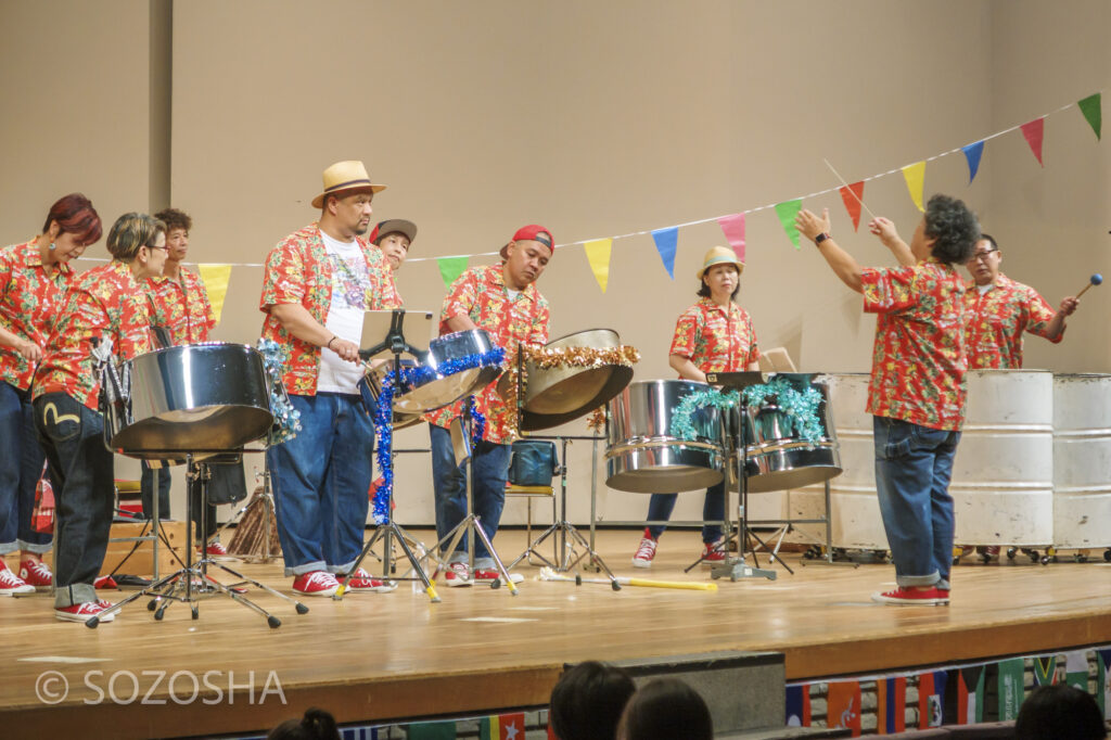 知多やまももおやこ劇場_ONE HARTZ STEEL ORCHESTRA スティール・パン、威風堂々