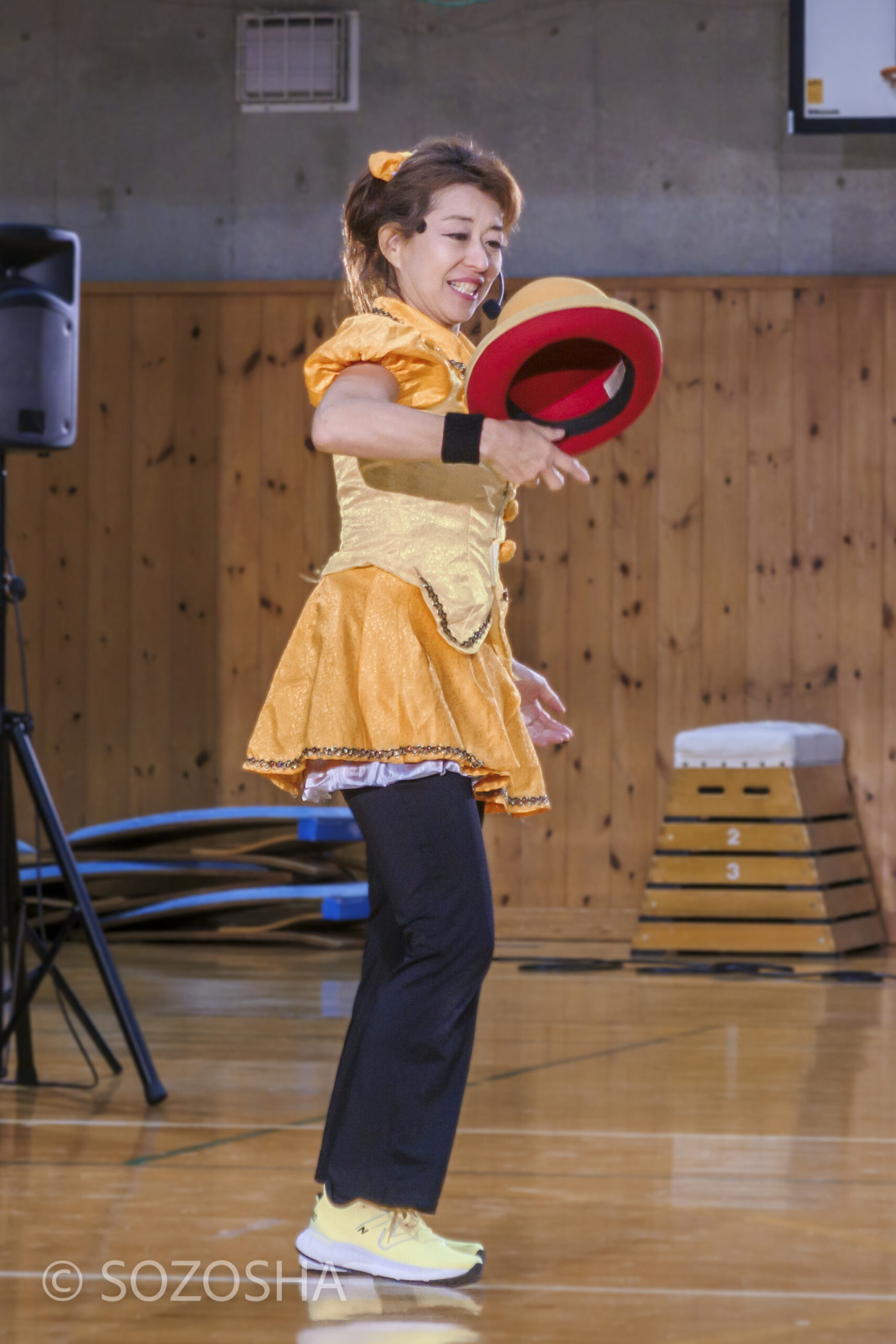 帽子のジャグリング | 小学校の芸術鑑賞会 | ジャグリング・ショー | ミス・サリバン