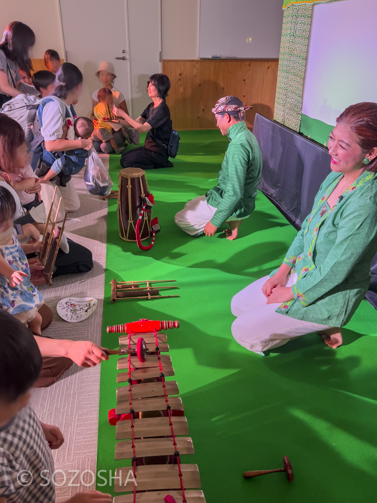 触れ合いコーナー | 影絵音楽団くぷくぷ｢がたんごとん がたんごとん｣ | いいだ人形劇フェスタ2024