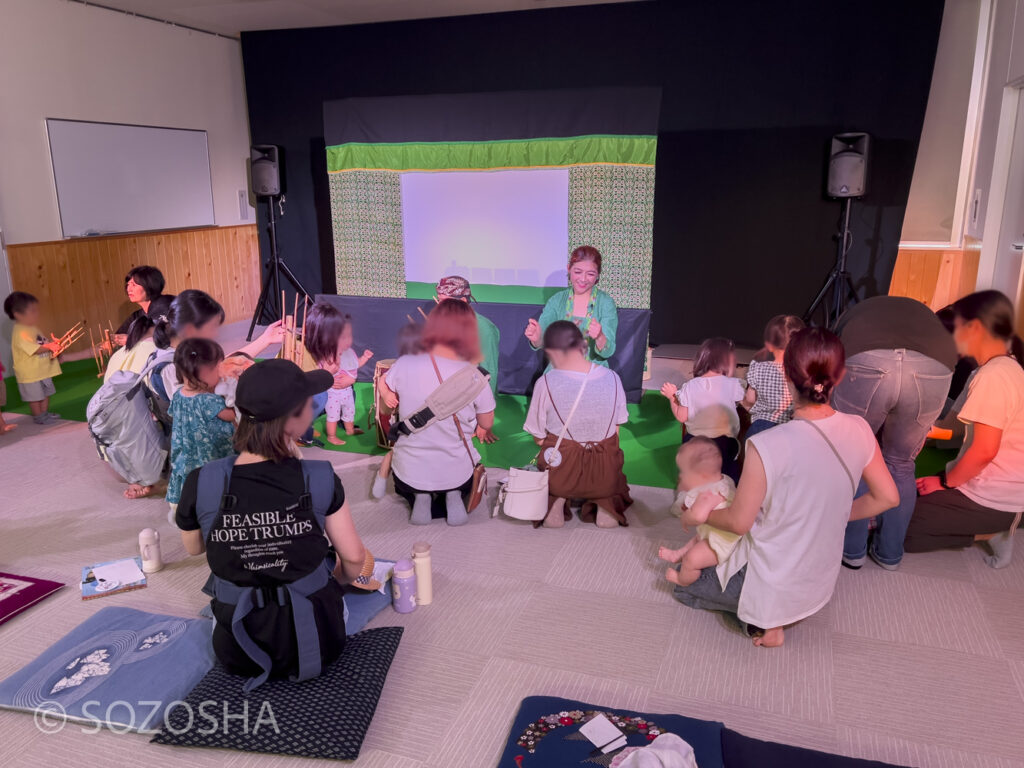 ベイビー作品 | 影絵音楽団くぷくぷ｢がたんごとん がたんごとん｣ | いいだ人形劇フェスタ2024