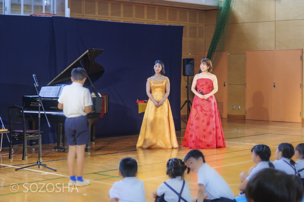 コンサートの終わりに、生徒からお礼の言葉 | 小学校で芸術鑑賞会 | クラシック・コンサート「オペラにタッチ!」 |アンサンブル・ゆりえっと |