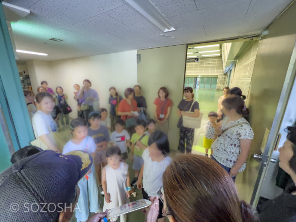お礼の色紙 | 日進・東郷おやこ劇場 | 子ども劇場おやこ劇場 | 影絵音楽団くぷくぷ「きんぎょがにげた」