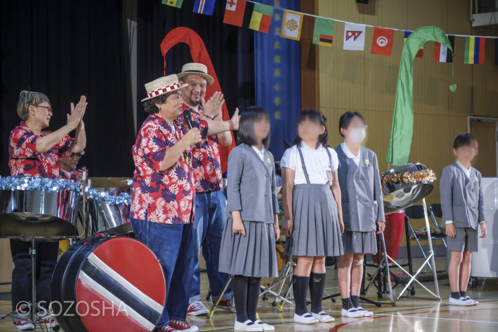 わずかな時間で、合奏が成功しました | 大阪市の小学校で芸術鑑賞会・音楽鑑賞会 | スティールパン・コンサート |ワンハーツ・スチールバンド | ONE HARTZ STEEL BAND |