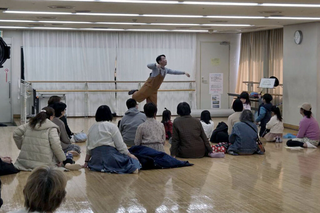 白木原一仁/しろっきーとマイムであそぼ | 負けない忘れない3.11 －ここから生まれる未来・びっくり箱 Part.15 | 宝塚ソリオホール
