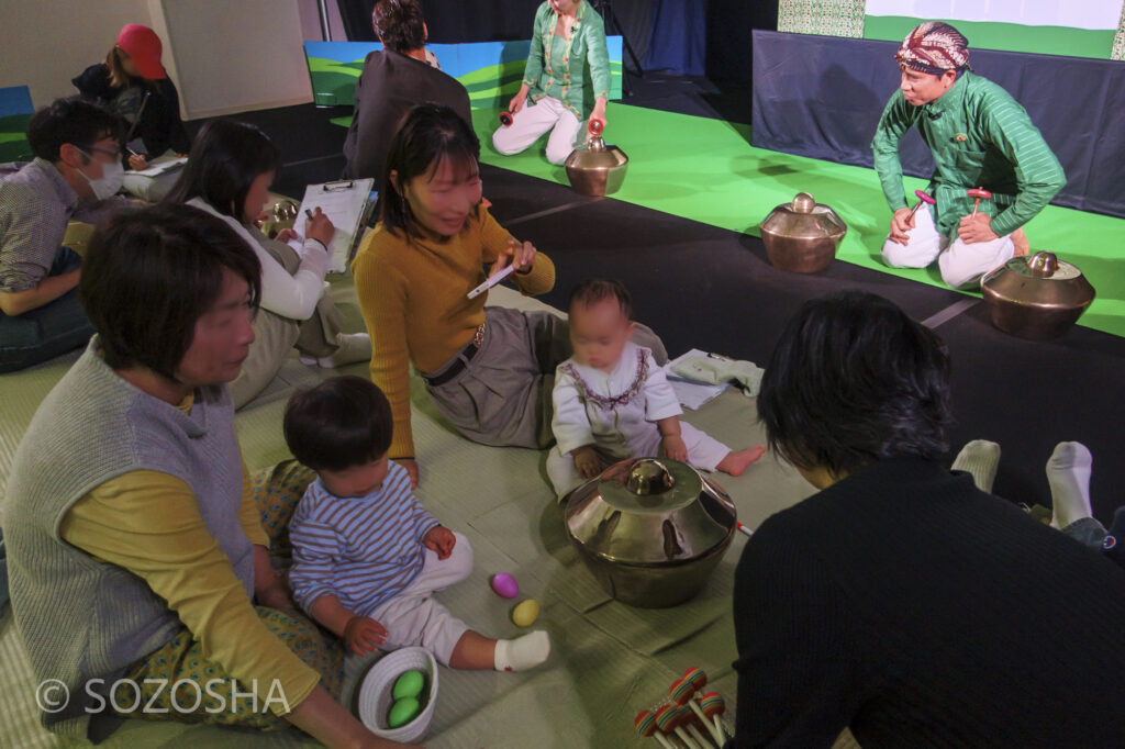 おとやまのぼれ | ベイビーシアターフェスティバル4 -町田市民ホール | 影絵音楽団くぷくぷ　おひざにだっこ｢がたんごとん がたんごとん｣ | インドネシアの影絵とガムラン | Baby Theater Festival