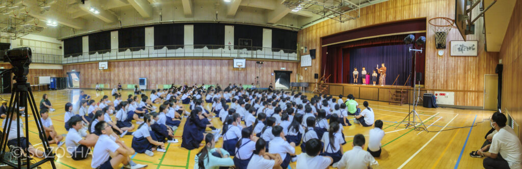 児童による和妻の体験 | 芸術鑑賞会、古典芸能、小学校 | ~タネなし タネあり!? ~日本の伝統びっくり体験!太神楽と和妻 | 太神楽曲芸、和妻(マジック)